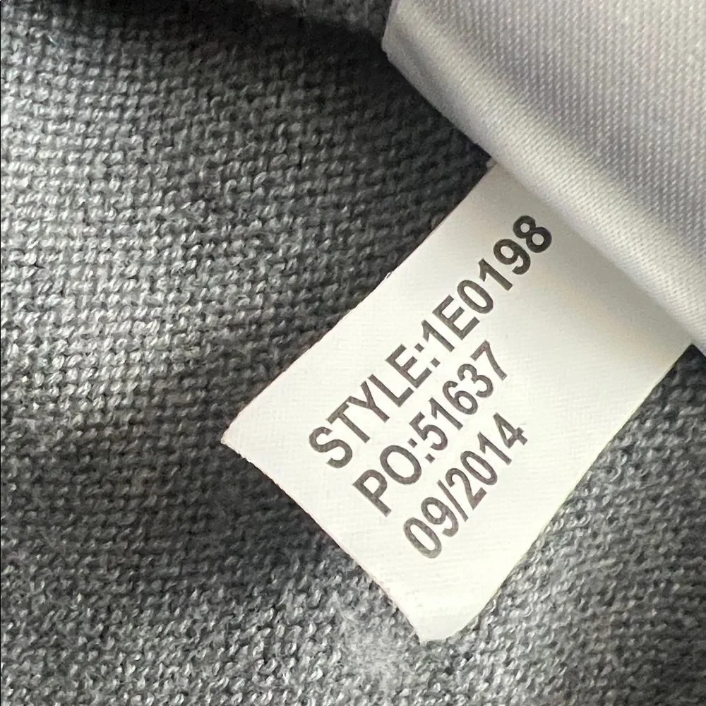 Like New! Vineyard Vines Men's Saltwater Quarter-Zip Pullover Sweater Gray in L